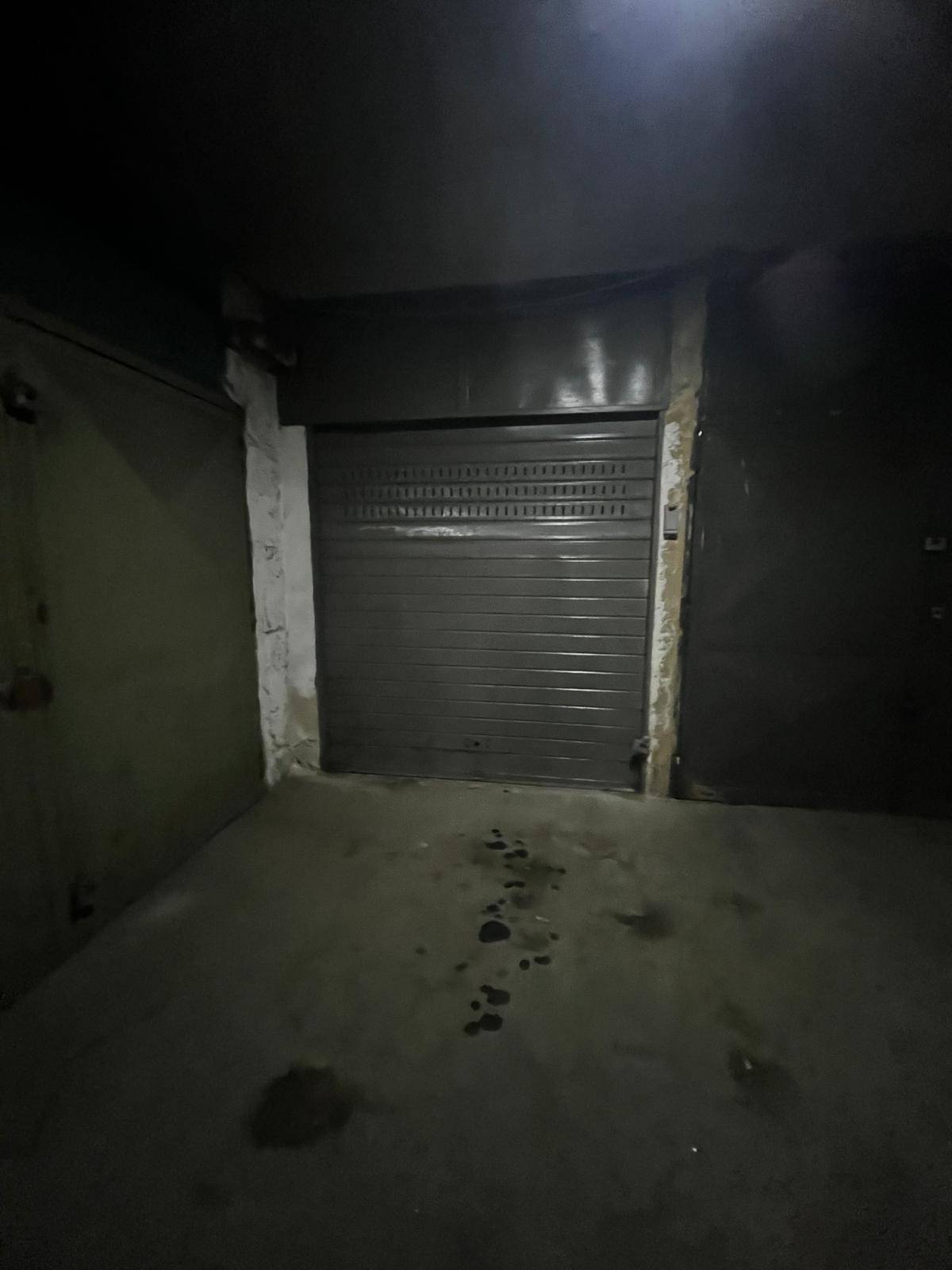 Box o garage in vendita a Napoli