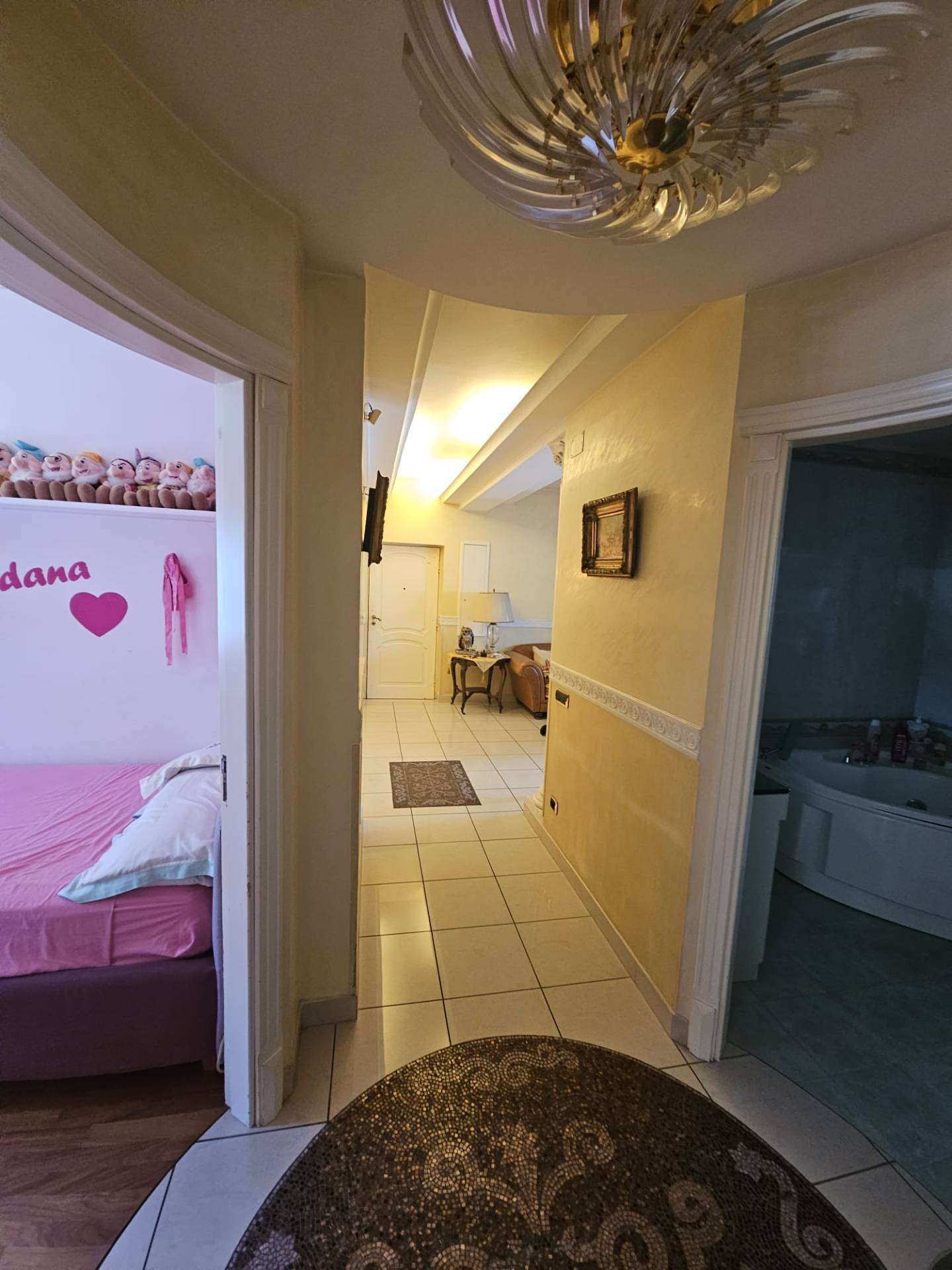 Appartamento in vendita a Napoli