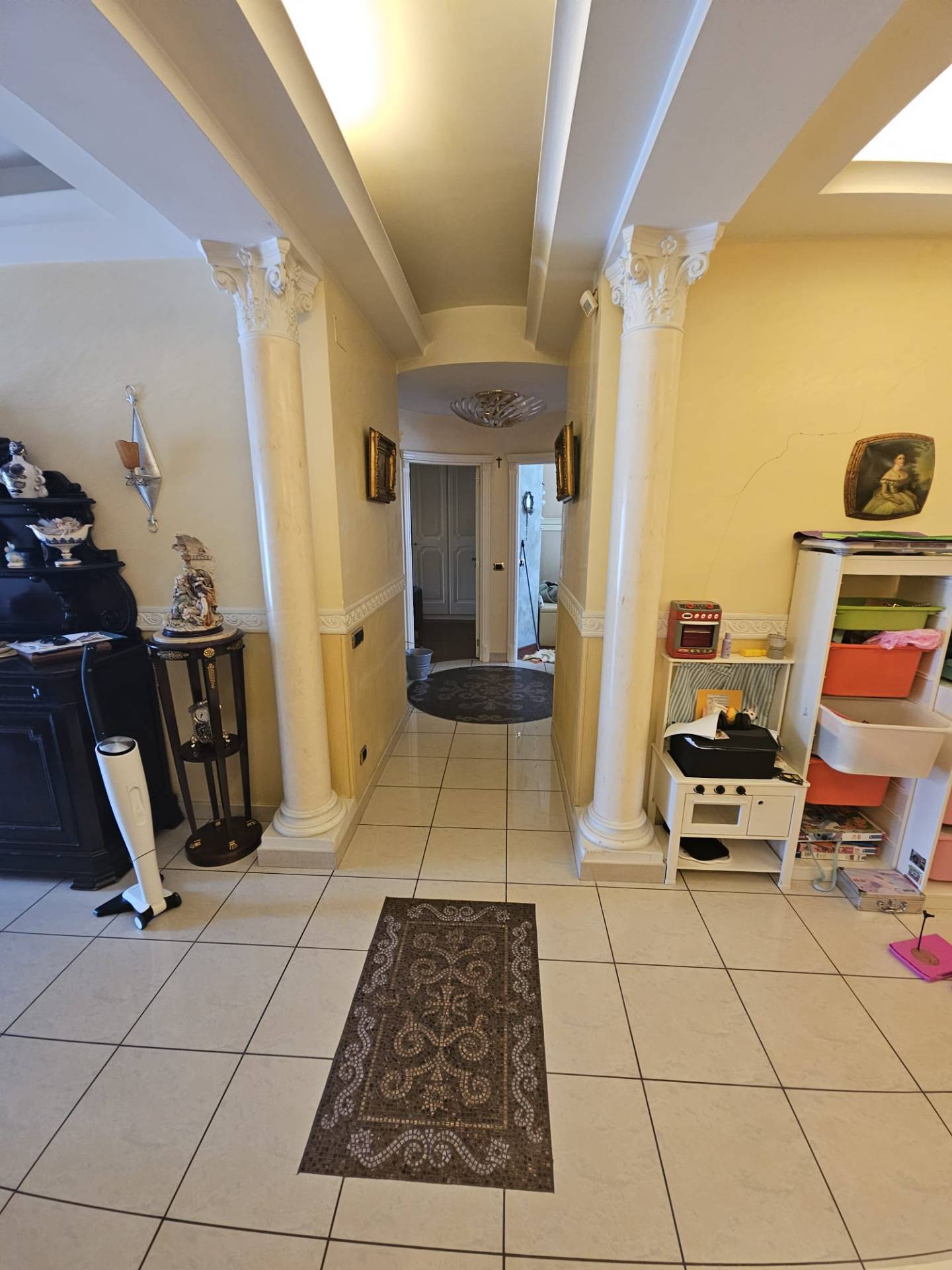 Appartamento in vendita a Napoli