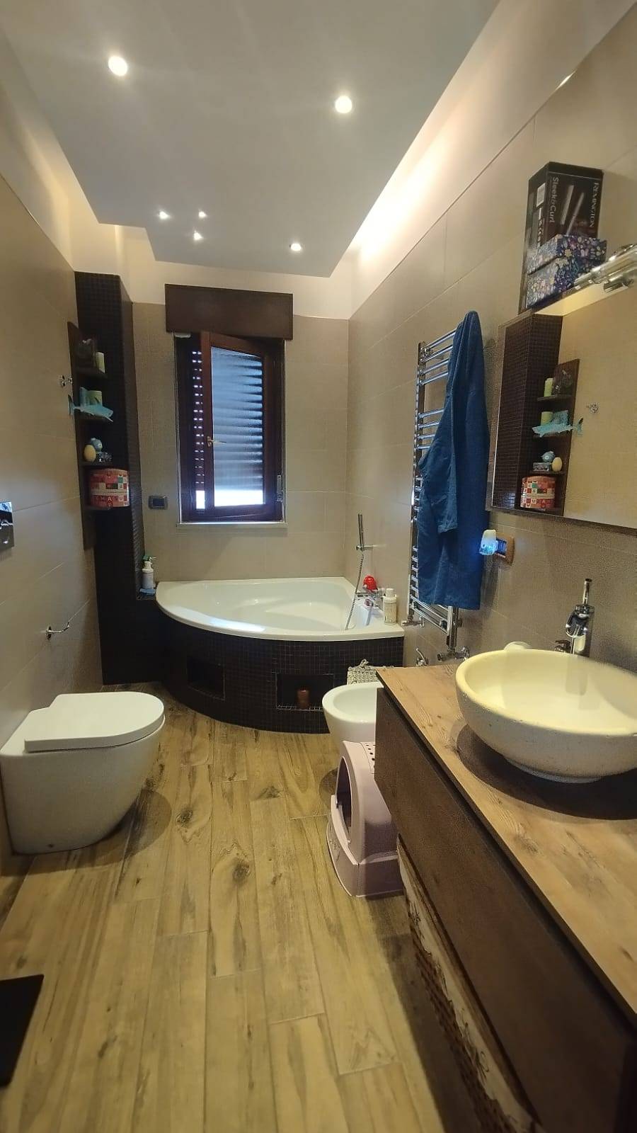 Appartamento in vendita a Napoli