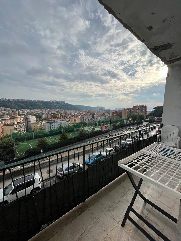 Appartamento in vendita a Napoli, Fuorigrotta