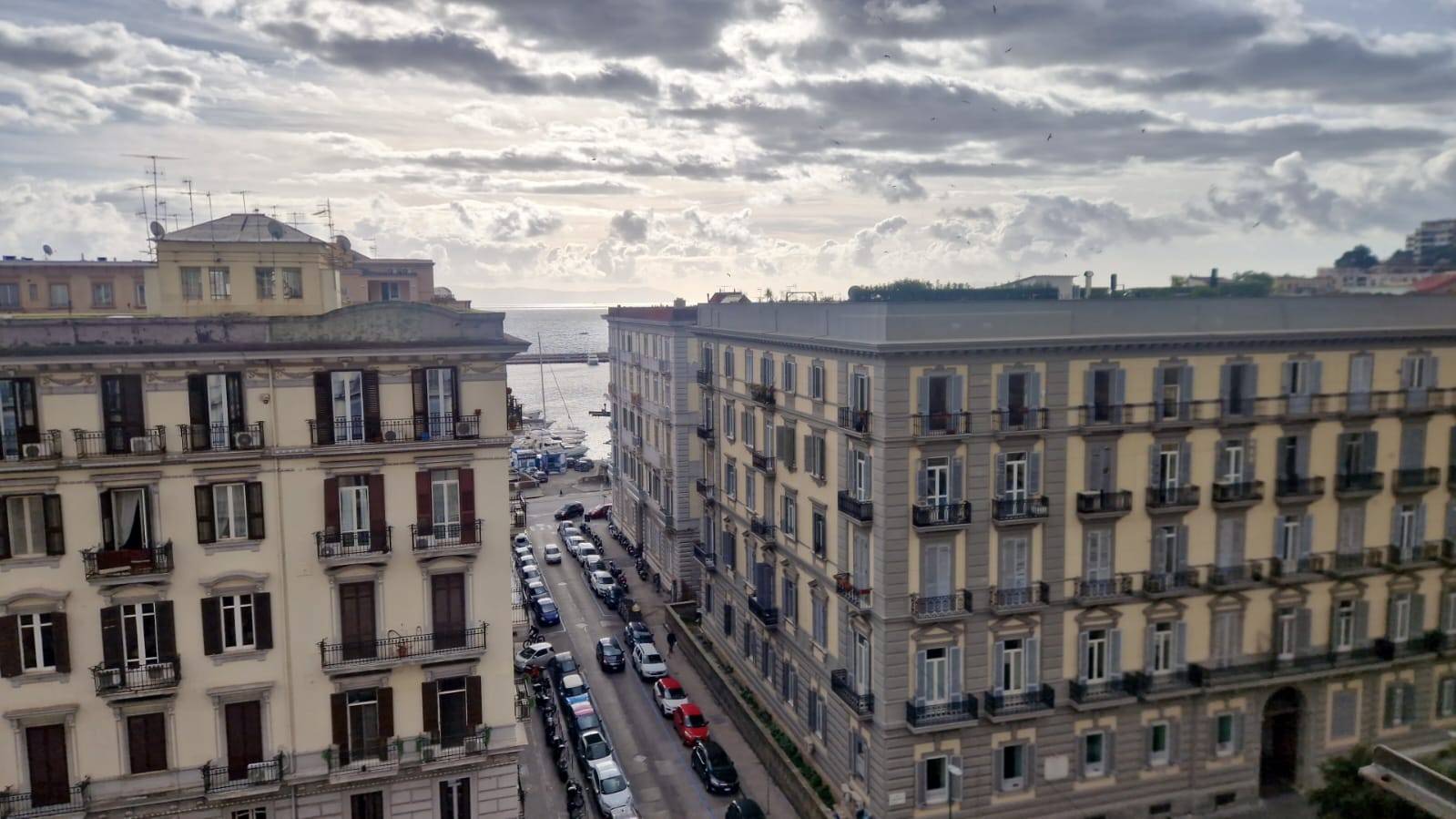 Appartamento in vendita a Napoli