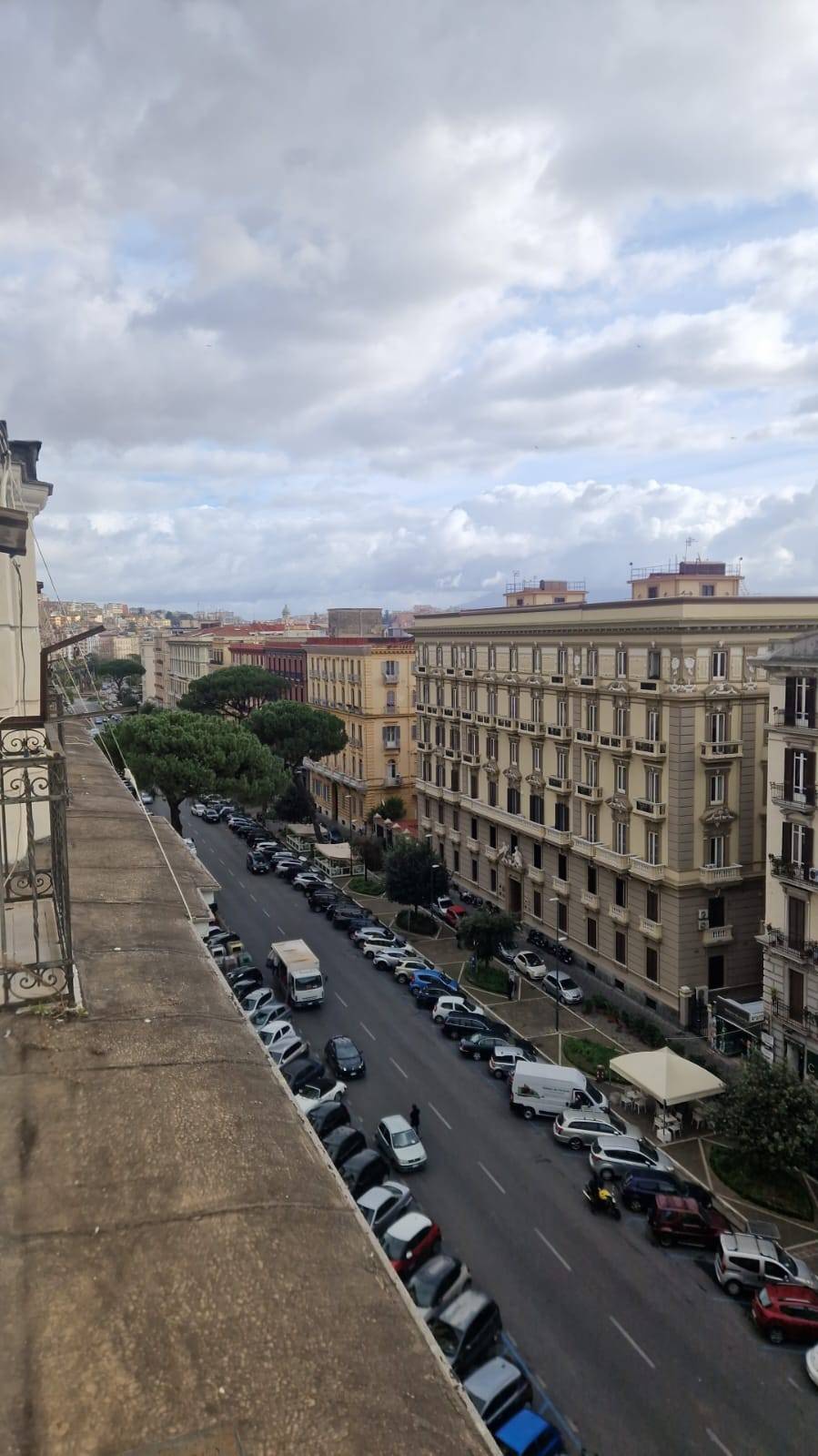 Appartamento in vendita a Napoli