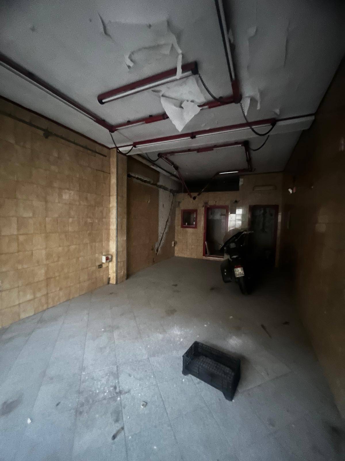 Locale commerciale in affitto a Napoli