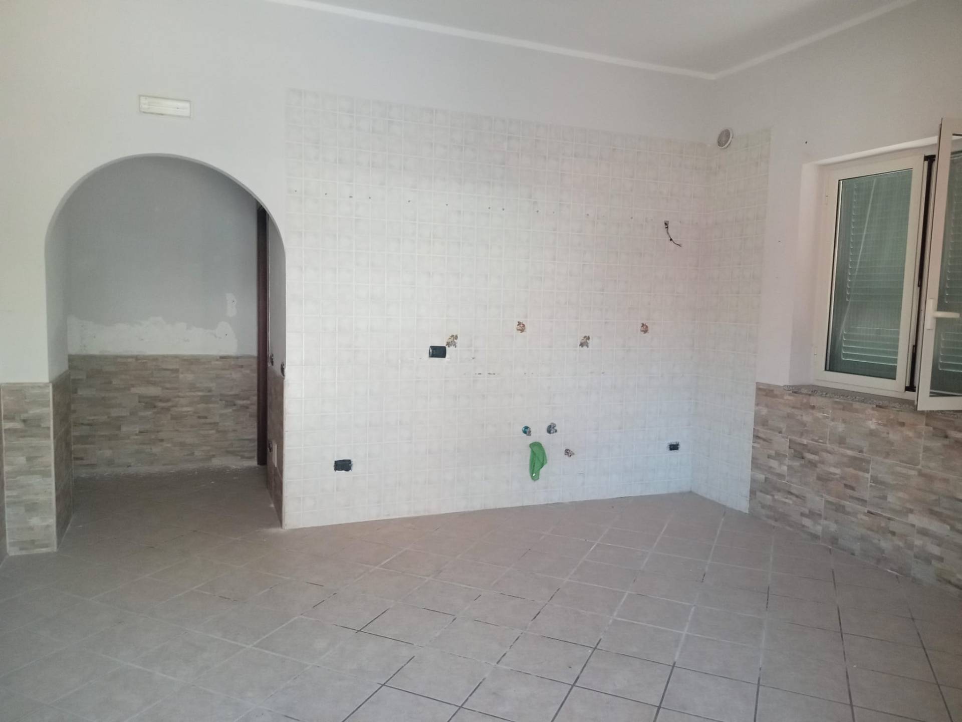 Deposito in affitto a Quarto