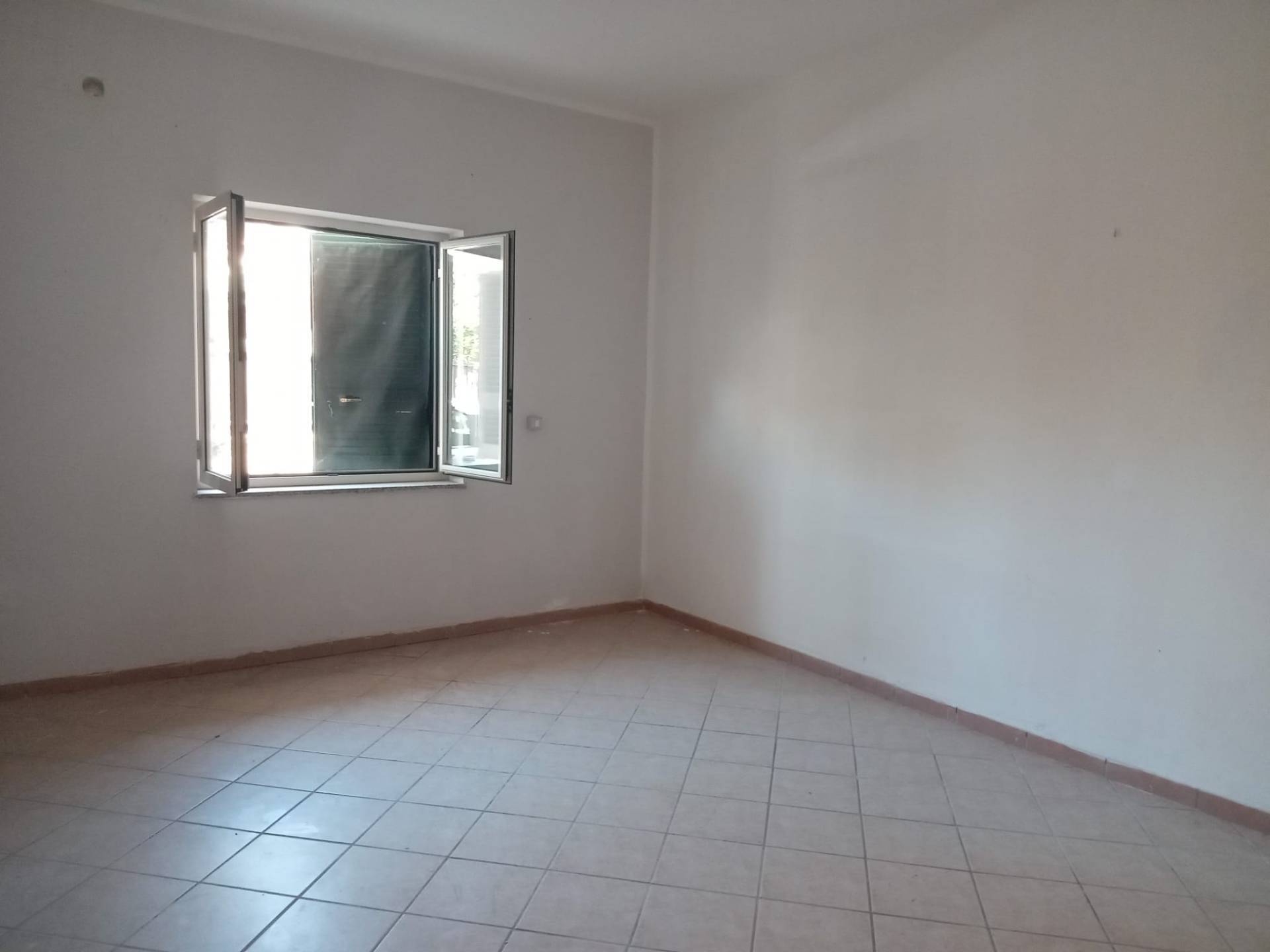 Deposito in affitto a Quarto