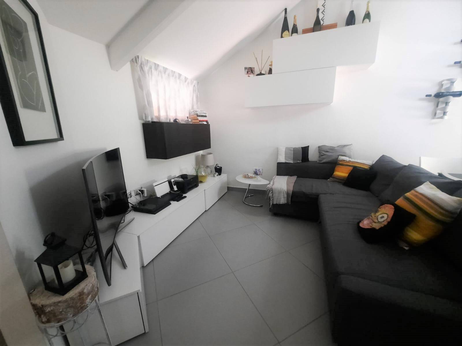 Appartamento in vendita a Napoli, Soccavo