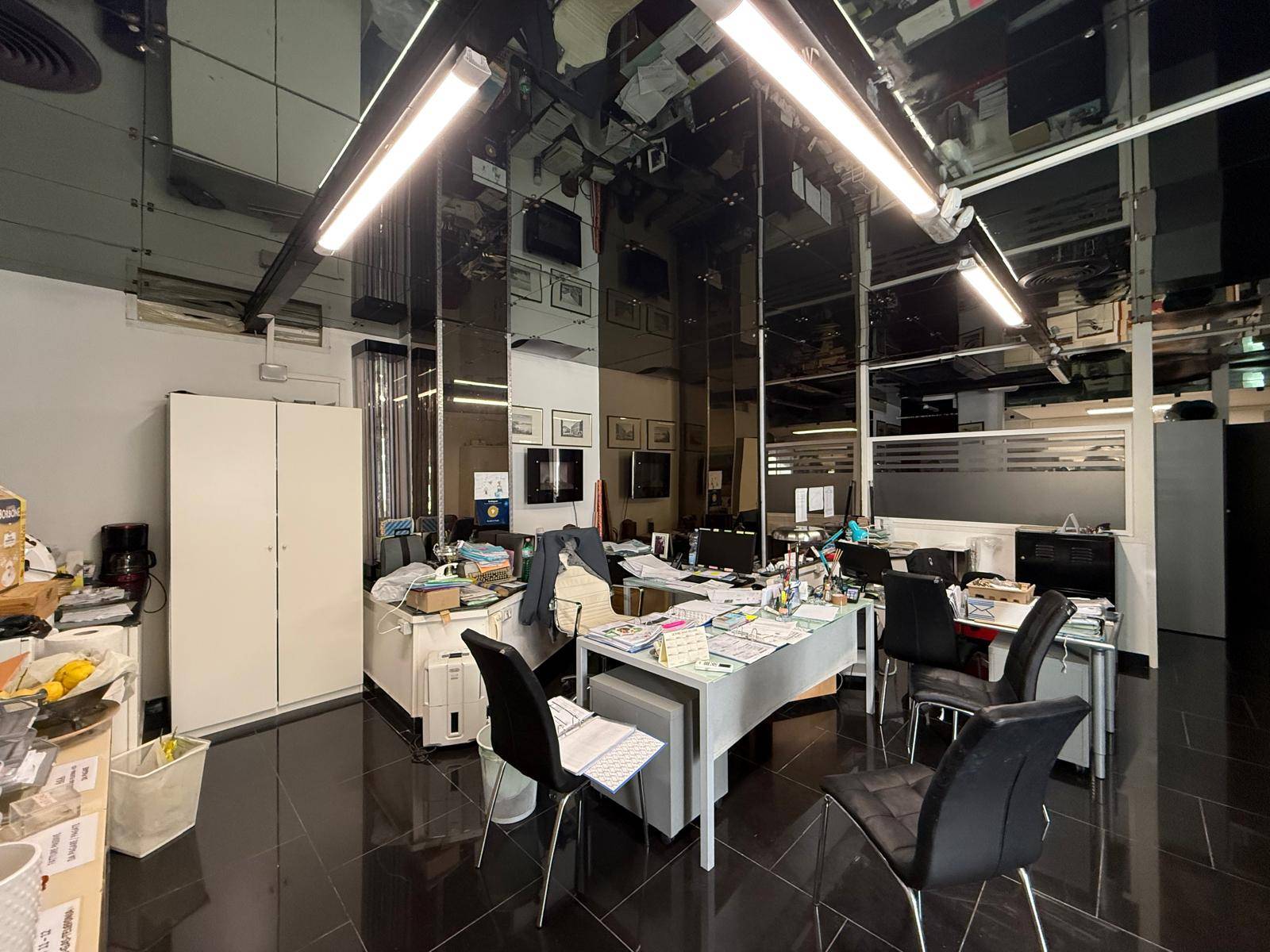 Locale commerciale in affitto a Napoli