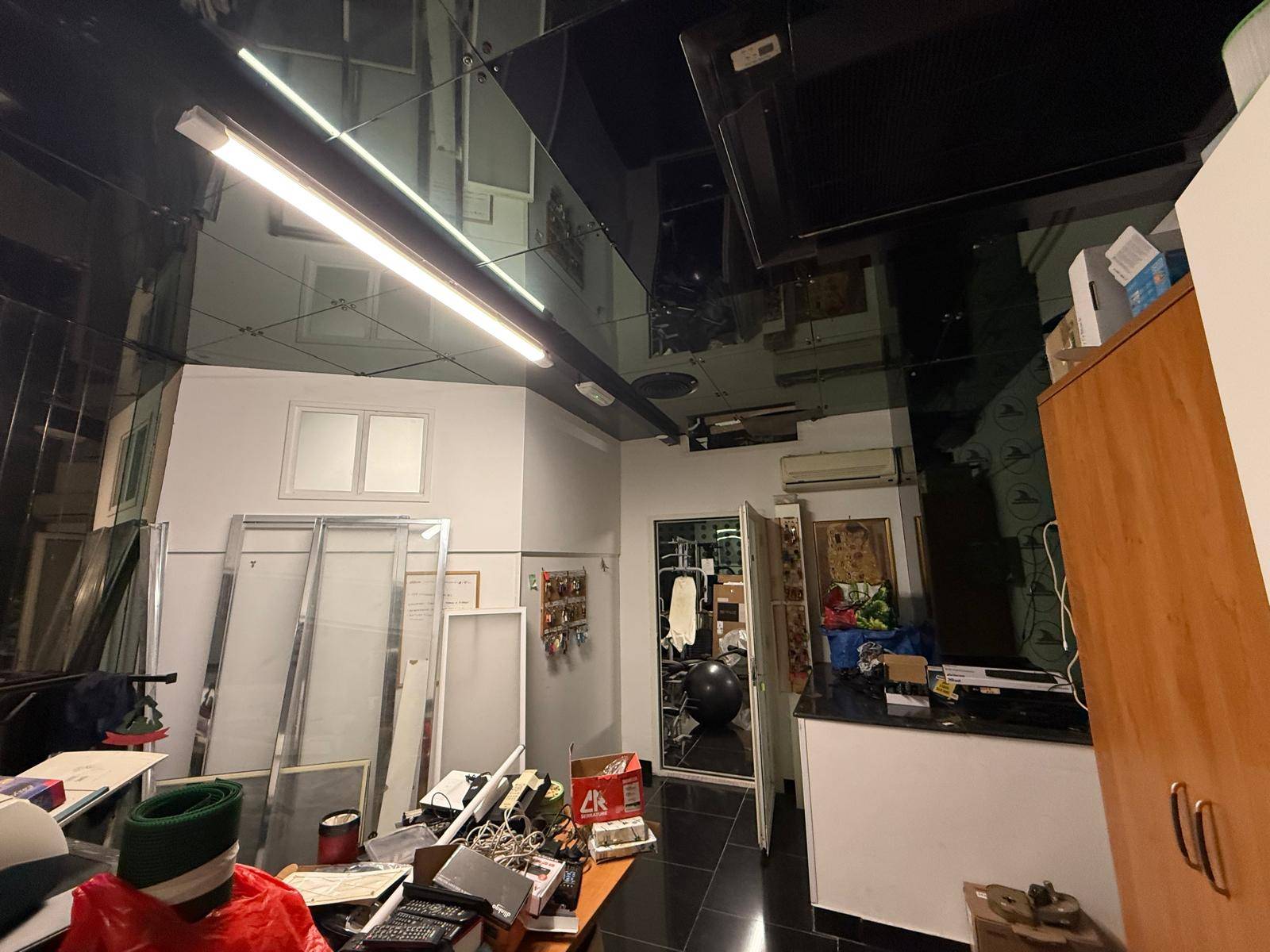 Locale commerciale in affitto a Napoli