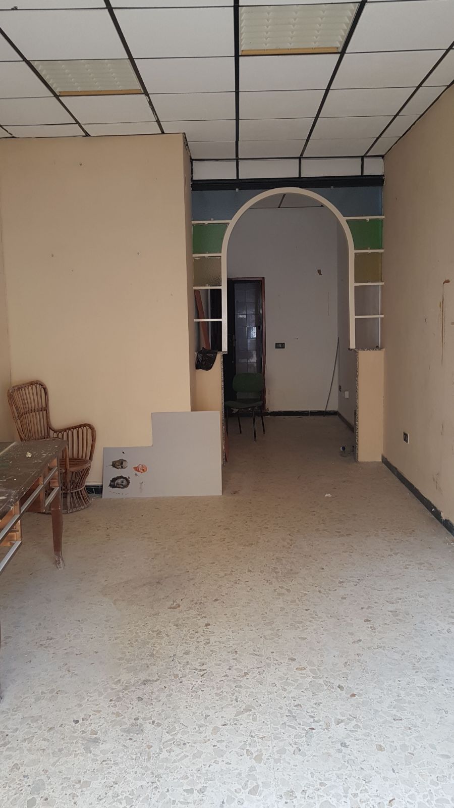 Attivit commerciale in affitto a Napoli, Soccavo