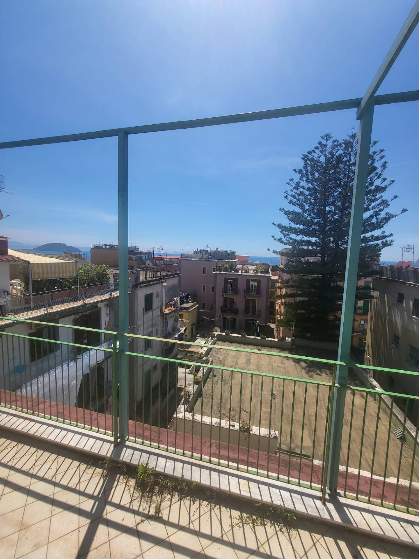 Appartamento in vendita a Pozzuoli