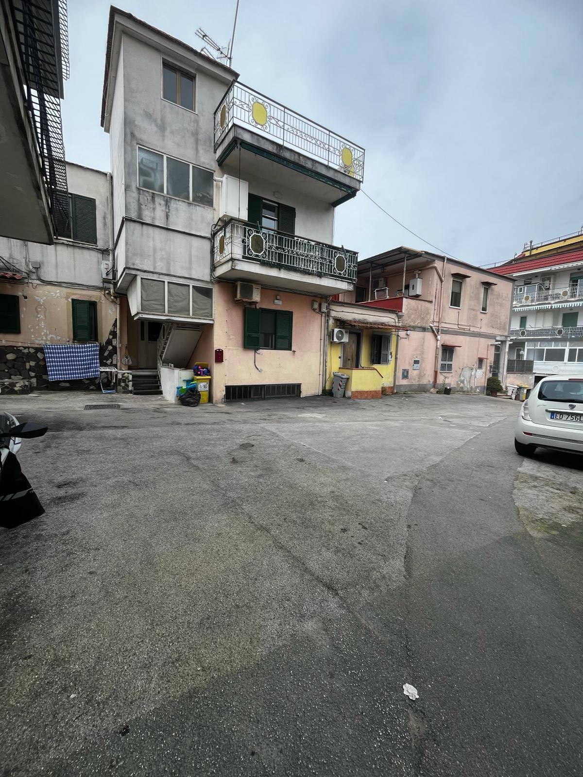 Deposito in affitto a Napoli