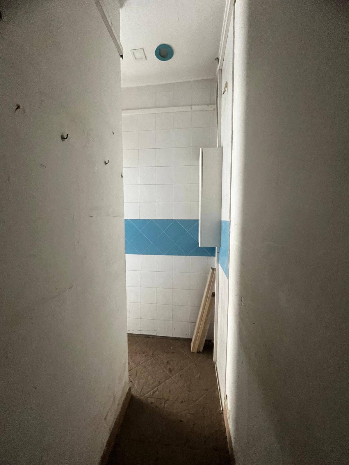 Locale commerciale in vendita a Napoli