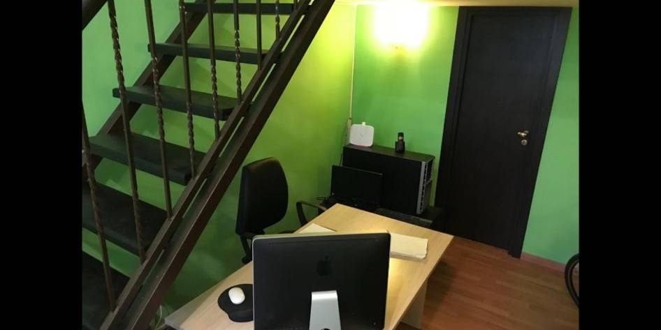 Studio/Ufficio in affitto a Napoli