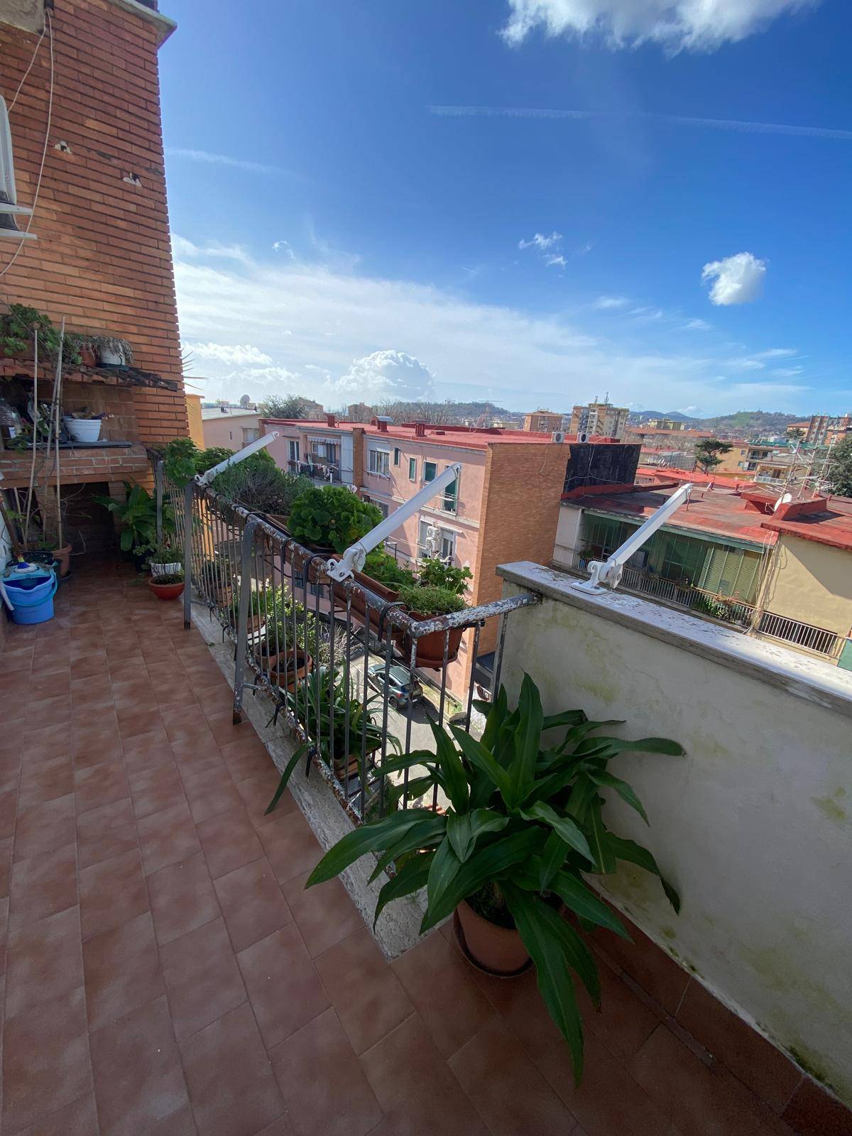 Appartamento in vendita a Napoli