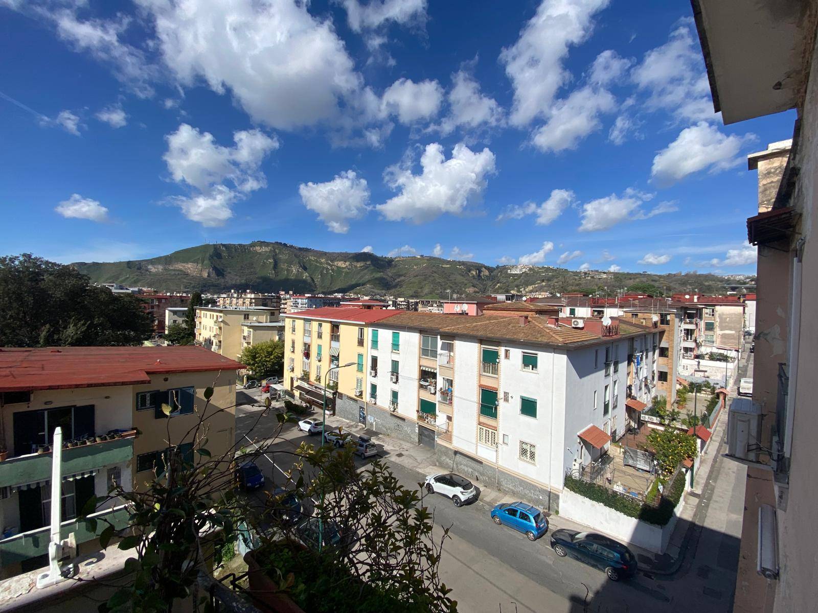 Appartamento in vendita a Napoli