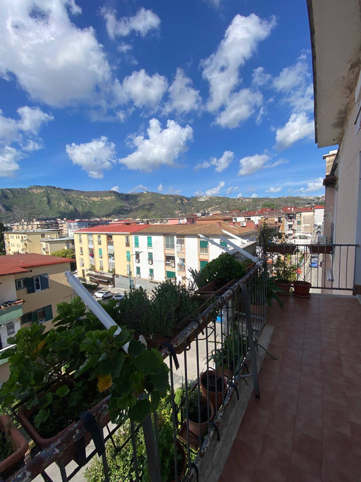 Appartamento in vendita a Napoli