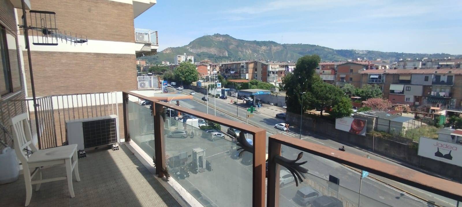 Appartamento in affitto a Napoli