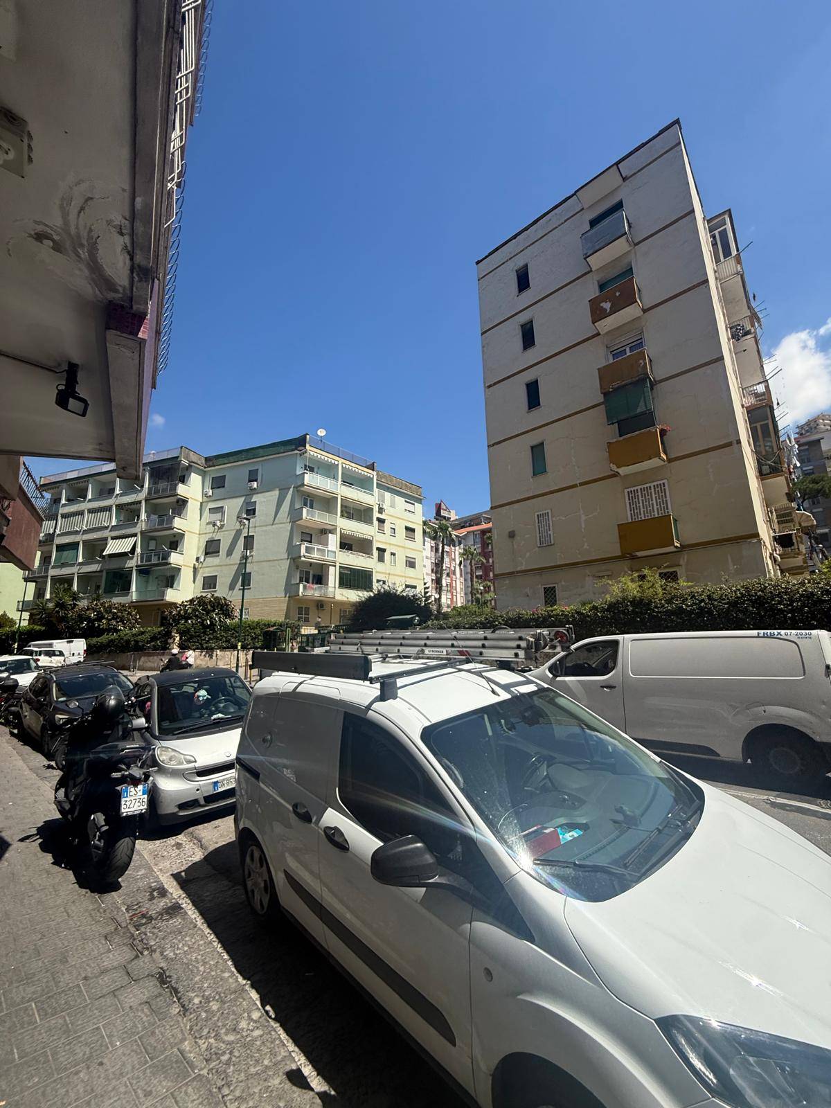 Locale commerciale in affitto a Napoli
