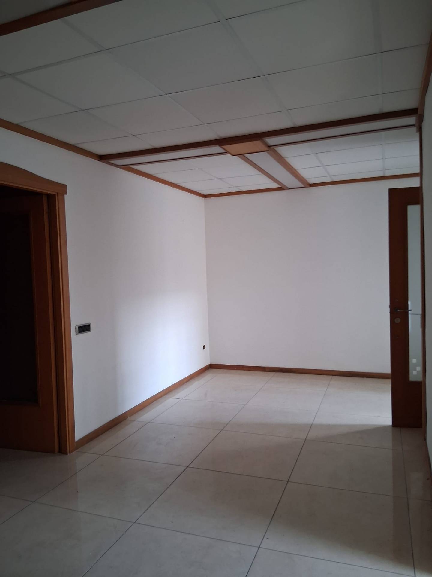 Studio/Ufficio in affitto a Napoli