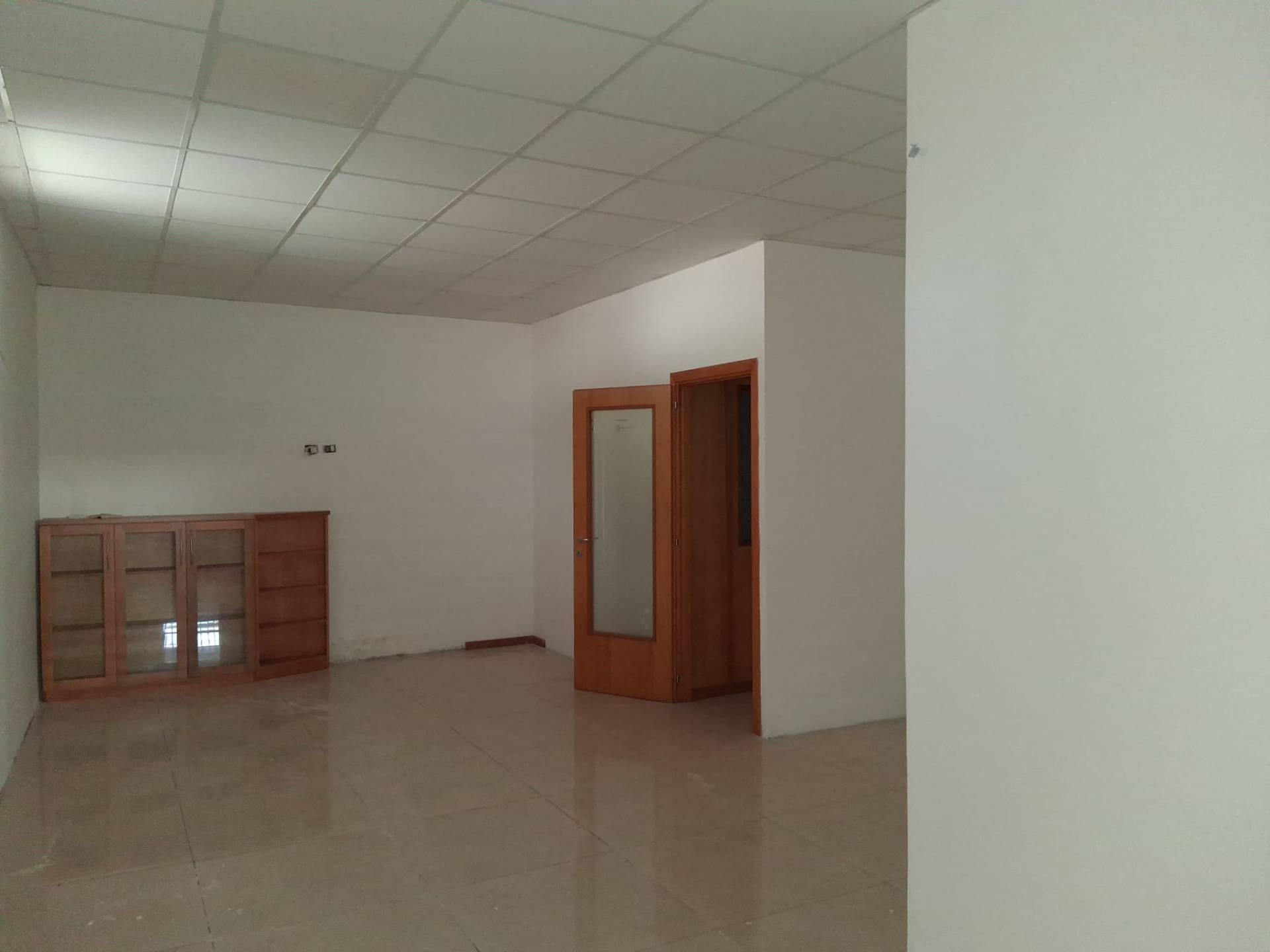 Studio/Ufficio in affitto a Napoli