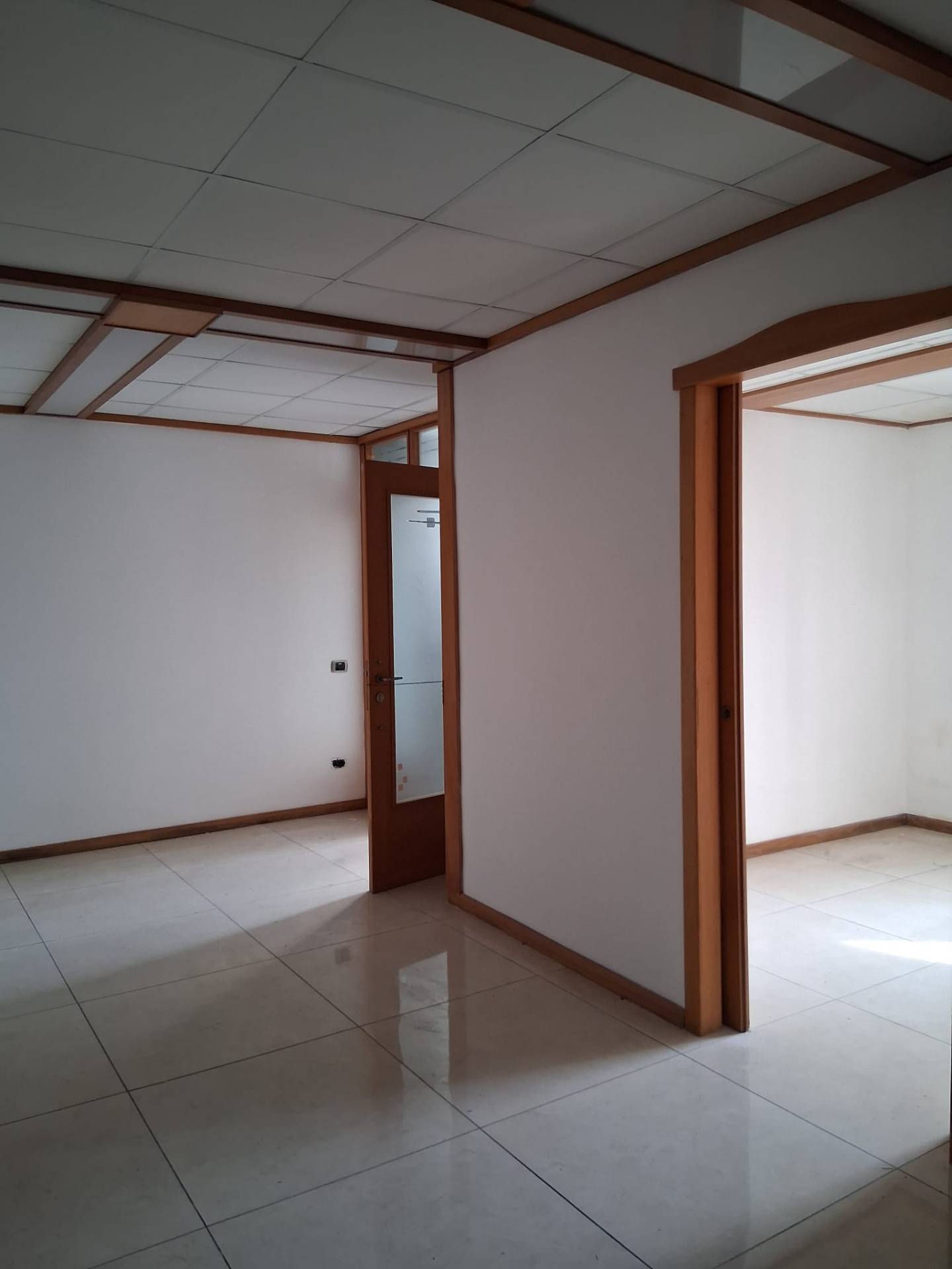 Studio/Ufficio in affitto a Napoli