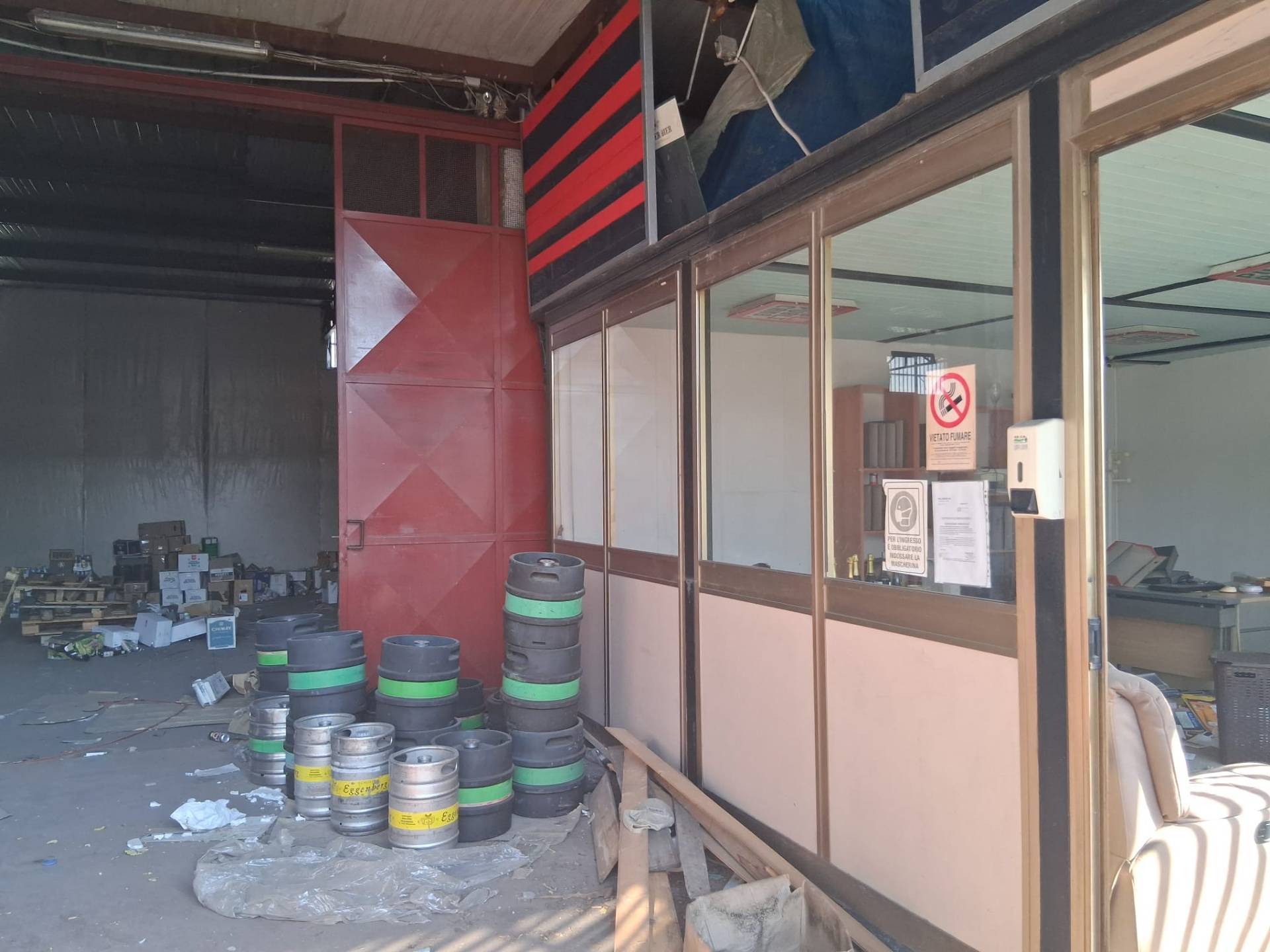 Capannone in affitto a Napoli