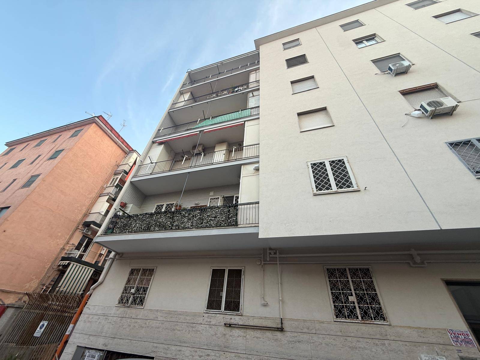 Appartamento in vendita a Napoli