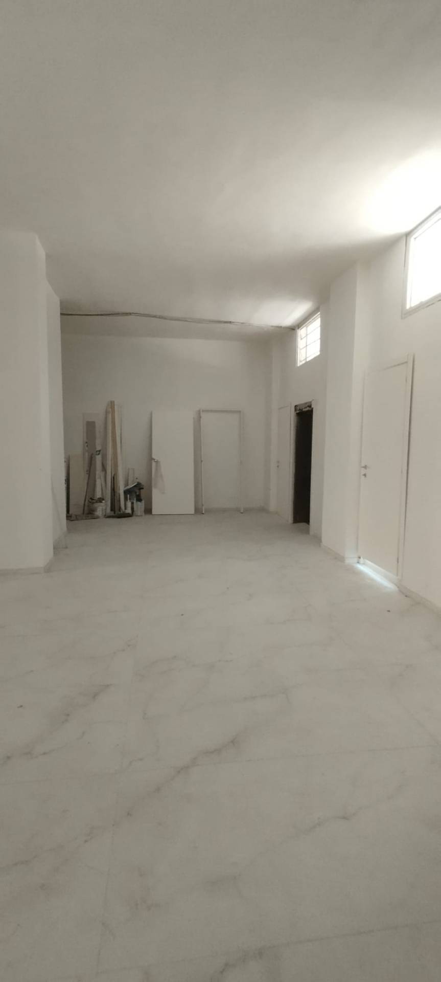 Locale commerciale in affitto a Napoli