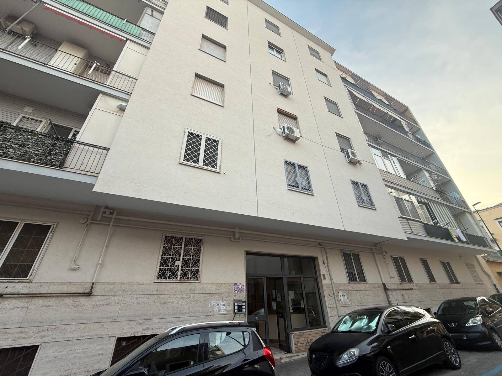 Appartamento in vendita a Napoli