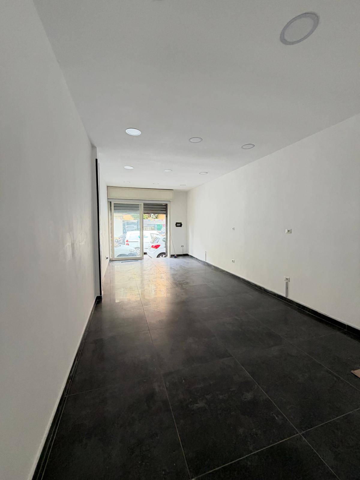 Studio/Ufficio in affitto a Napoli