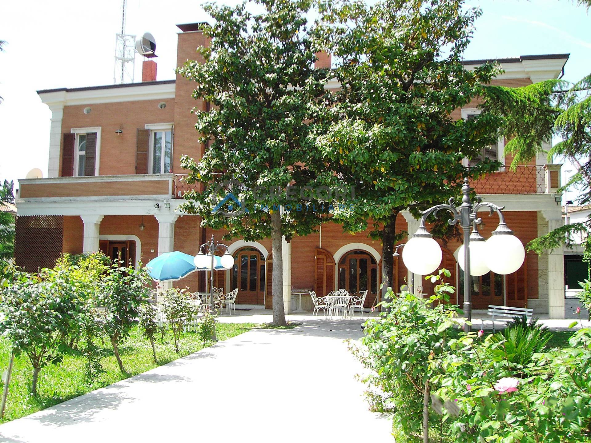 Villa in vendita a Nereto
