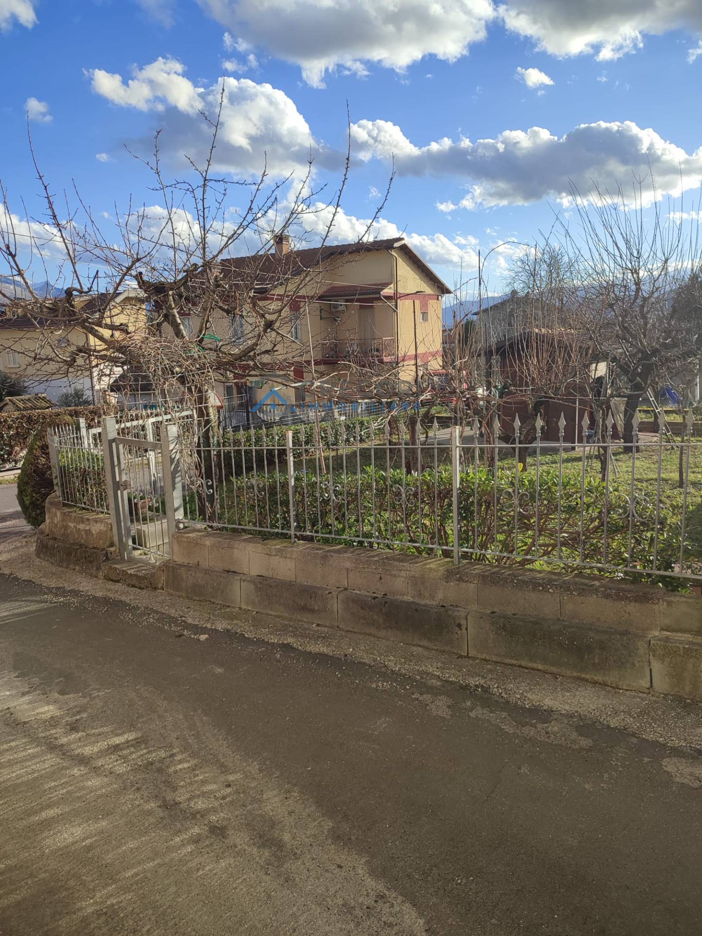 Casa affiancata in vendita a Venarotta, Capodipiano