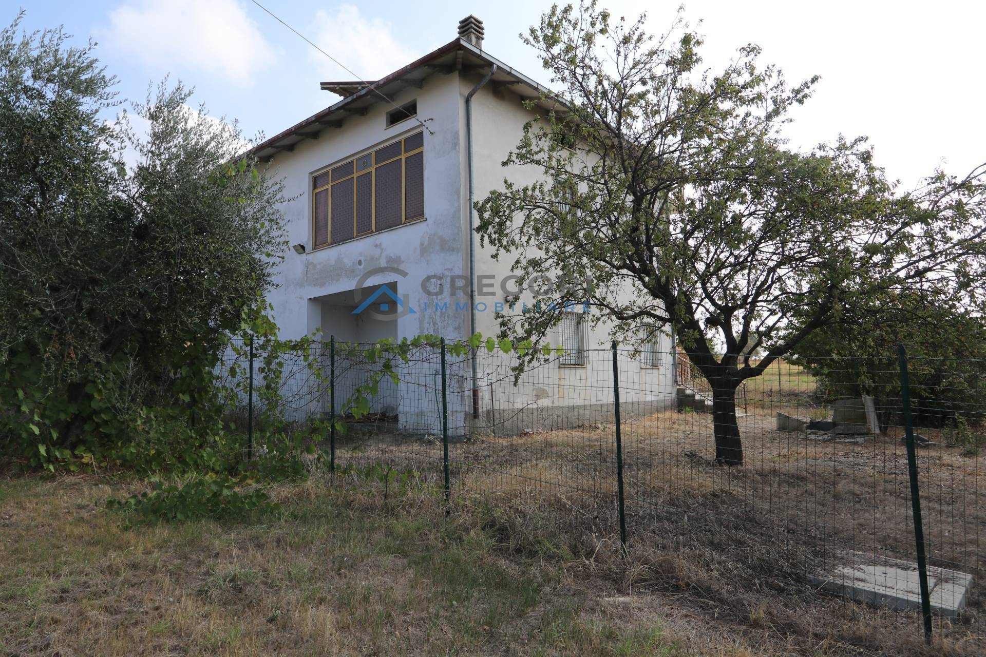 Casolare in vendita a Controguerra