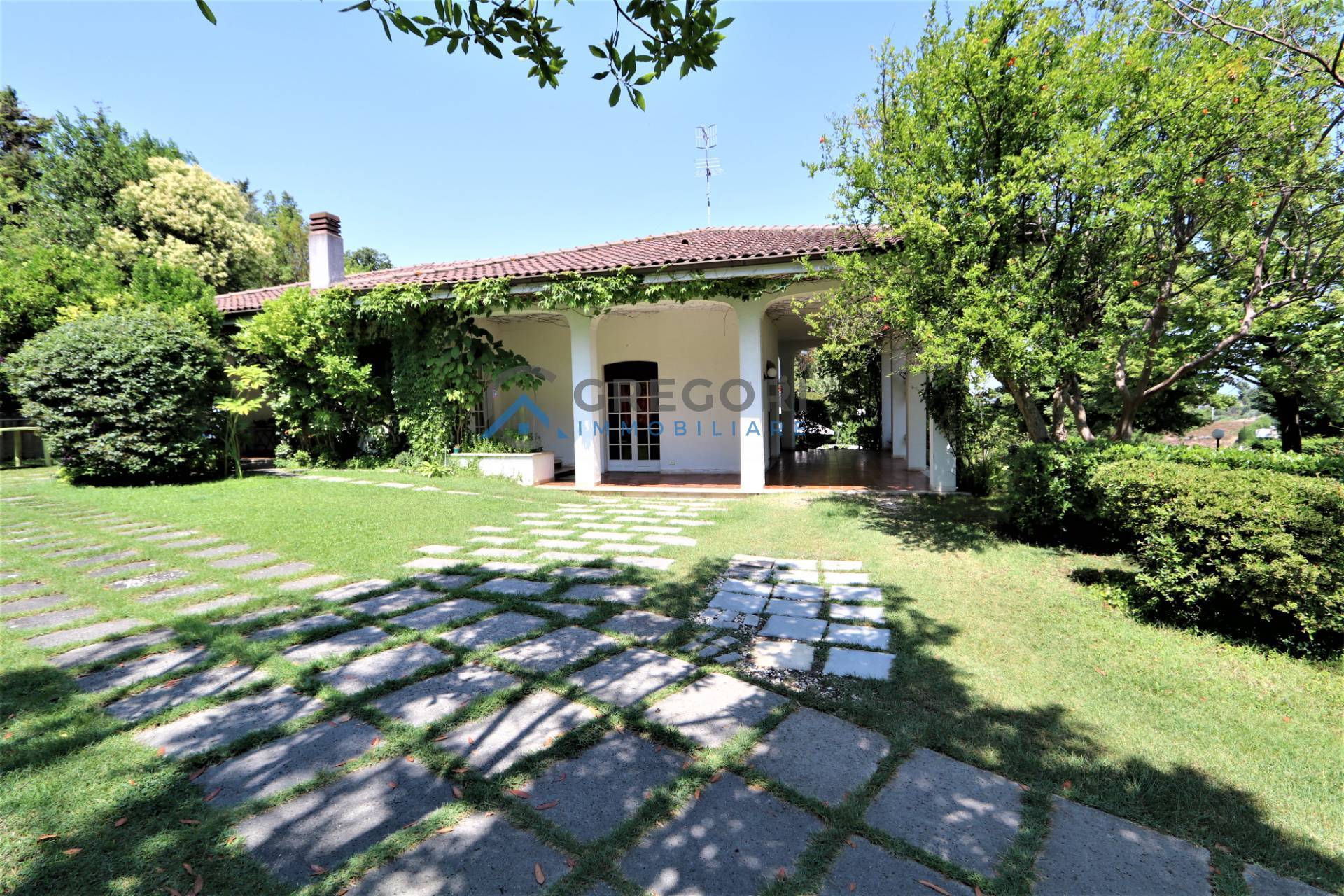 Villa in vendita a Roseto degli Abruzzi
