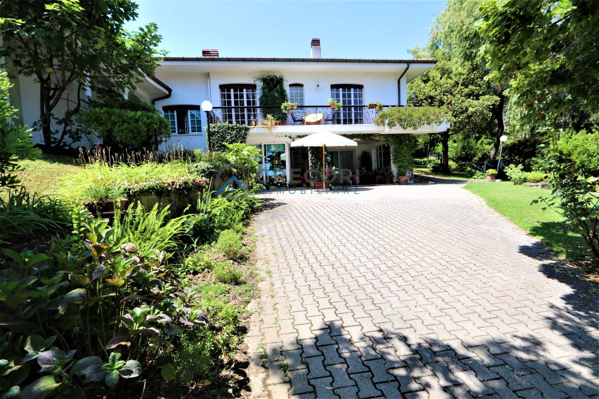 Villa in vendita a Roseto degli Abruzzi