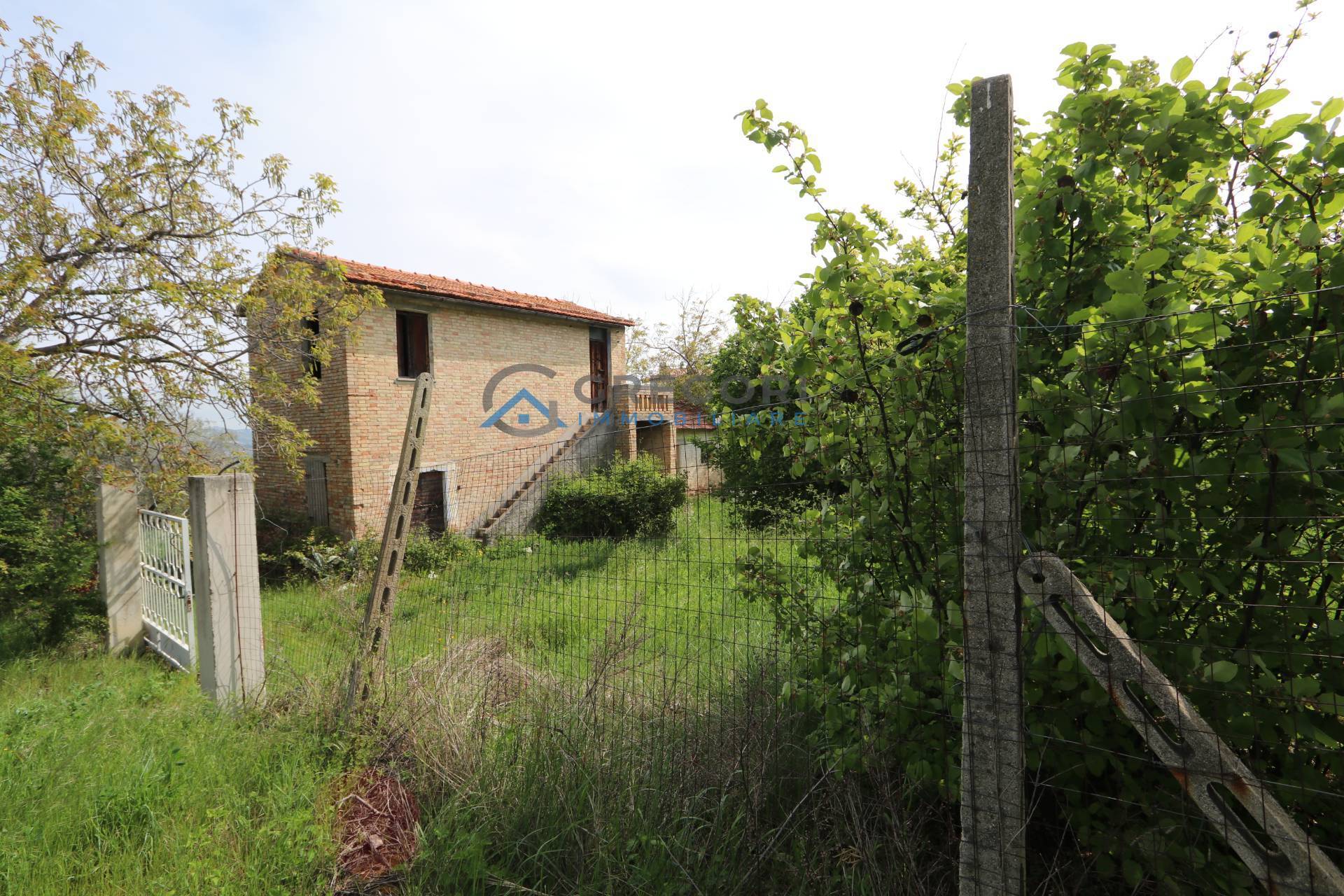 Casolare in vendita a Controguerra