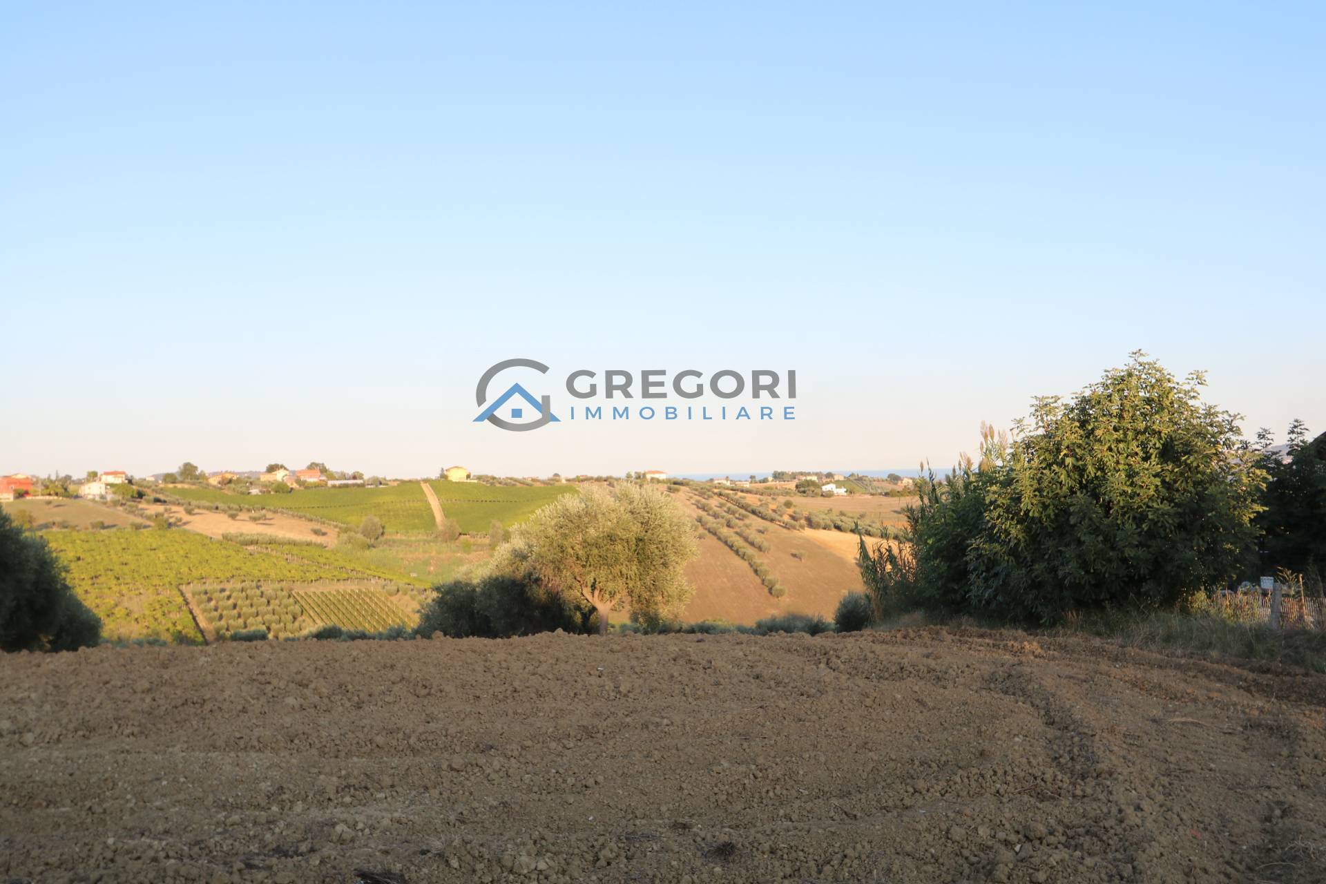 Terreno edificabile in vendita a Controguerra