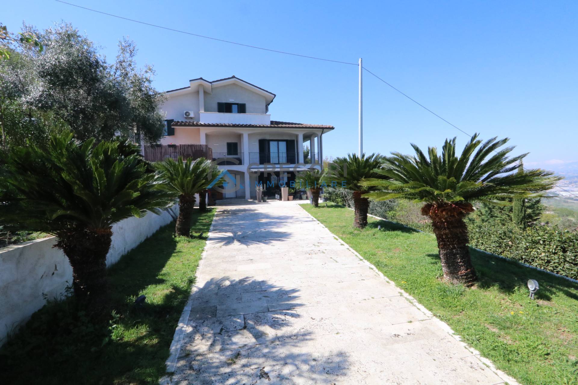 Casa bifamiliare in vendita a Colonnella