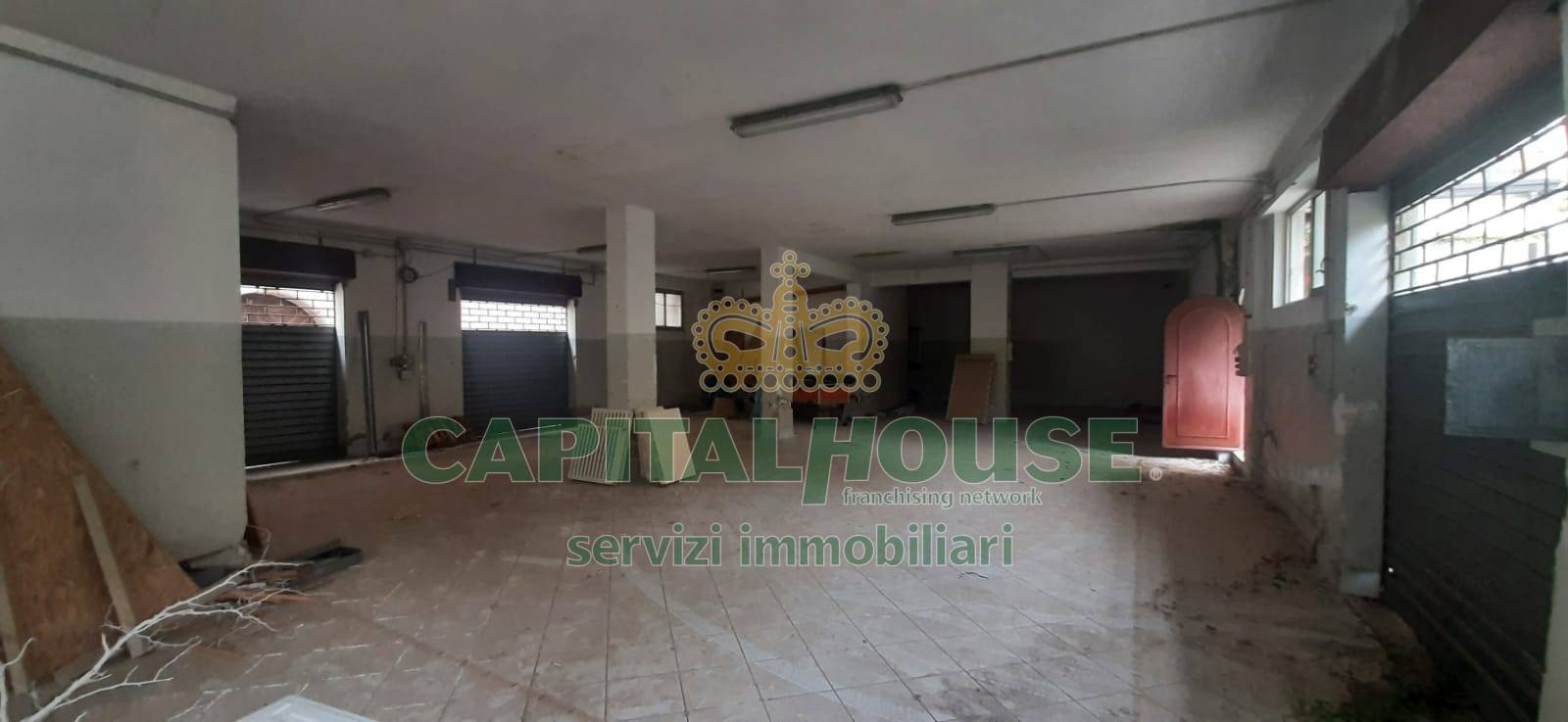 Commerciale in vendita a Solofra