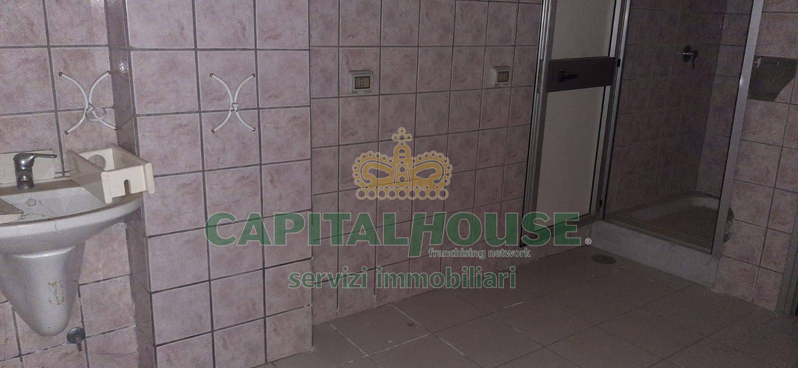 Commerciale in vendita a Solofra