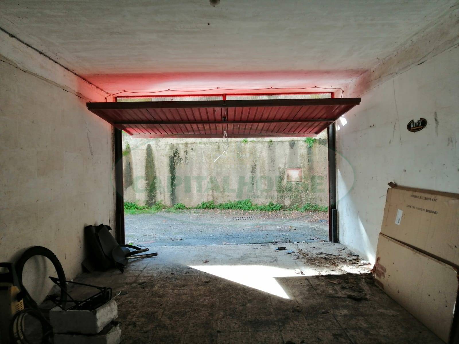 Commerciale in affitto a Baronissi