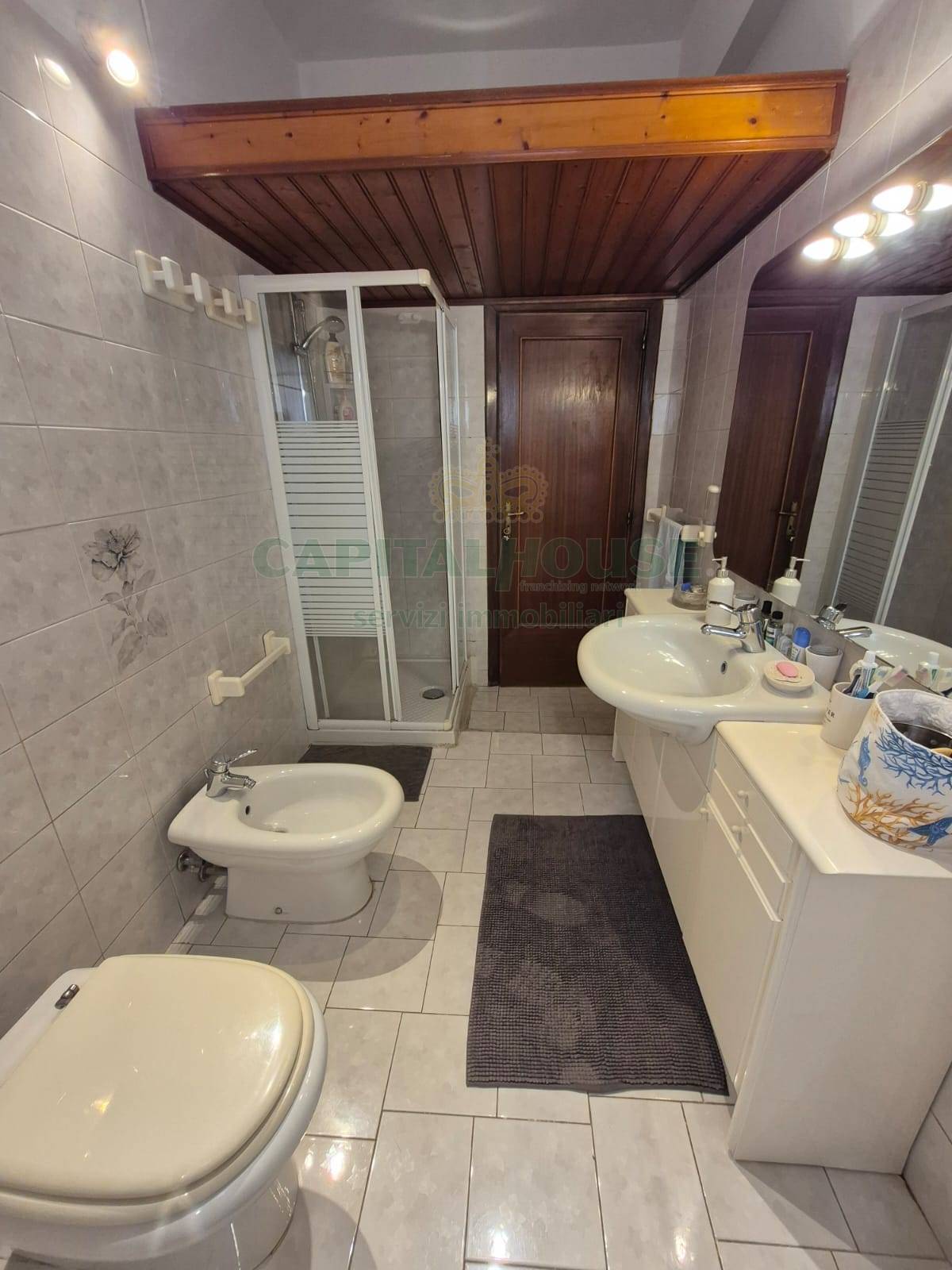 Appartamento in vendita a Salerno