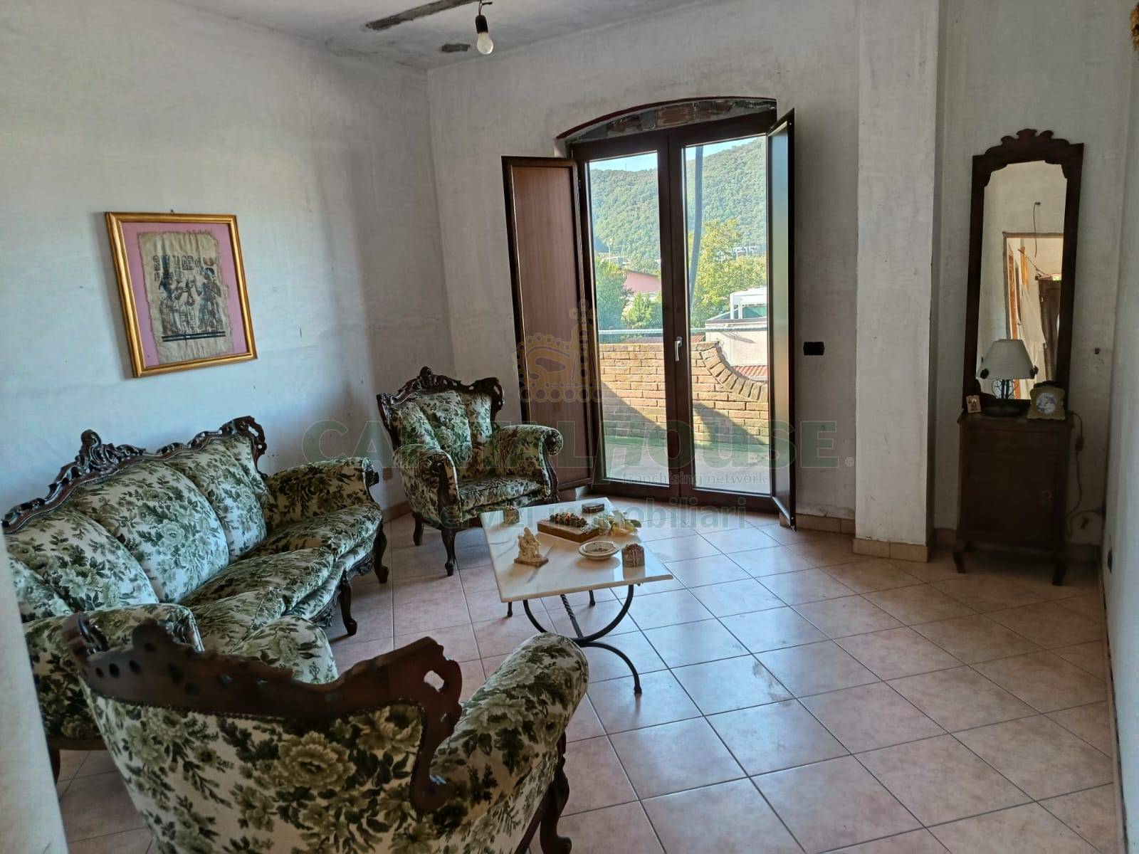 Capannone in vendita a Solofra