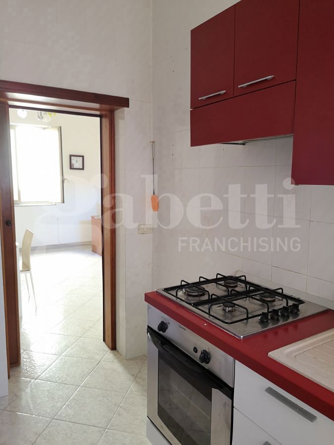 Trilocale ristrutturato a Napoli