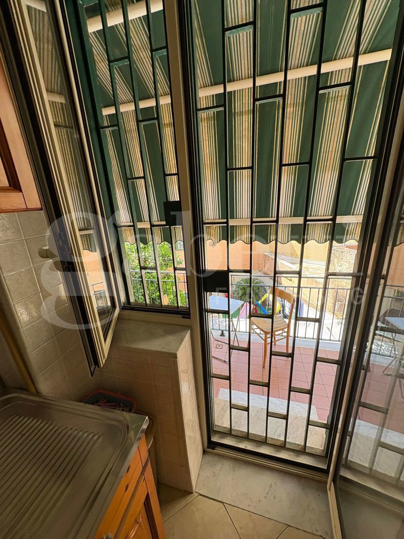 Bilocale arredato in affitto a Napoli