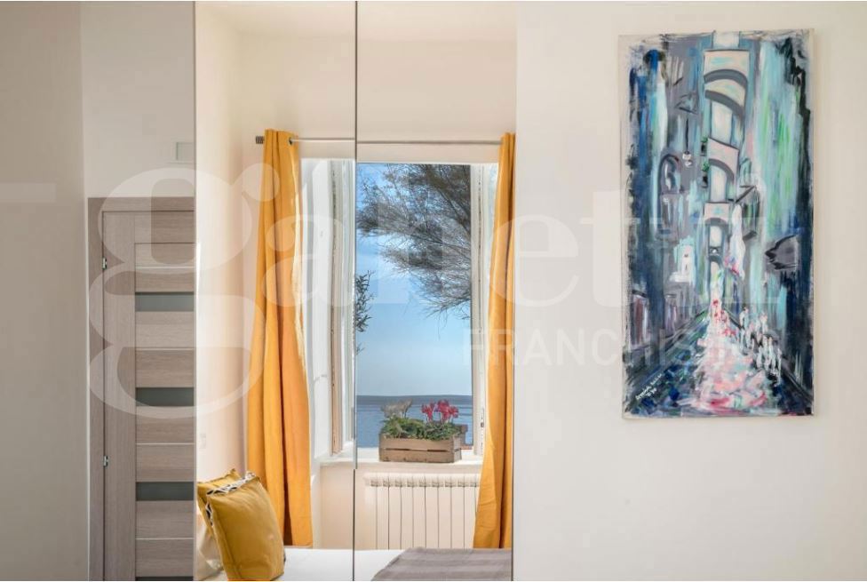 Bilocale arredato in affitto a Pozzuoli