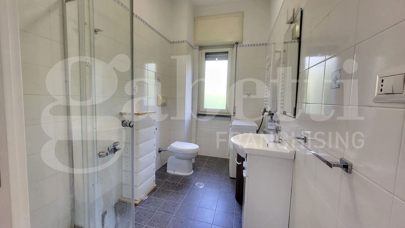 Trilocale arredato in affitto a Pozzuoli