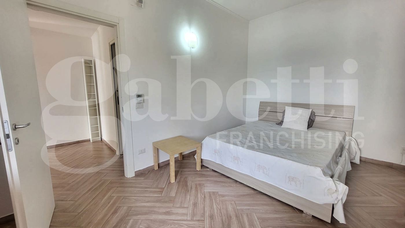 Trilocale arredato in affitto a Pozzuoli