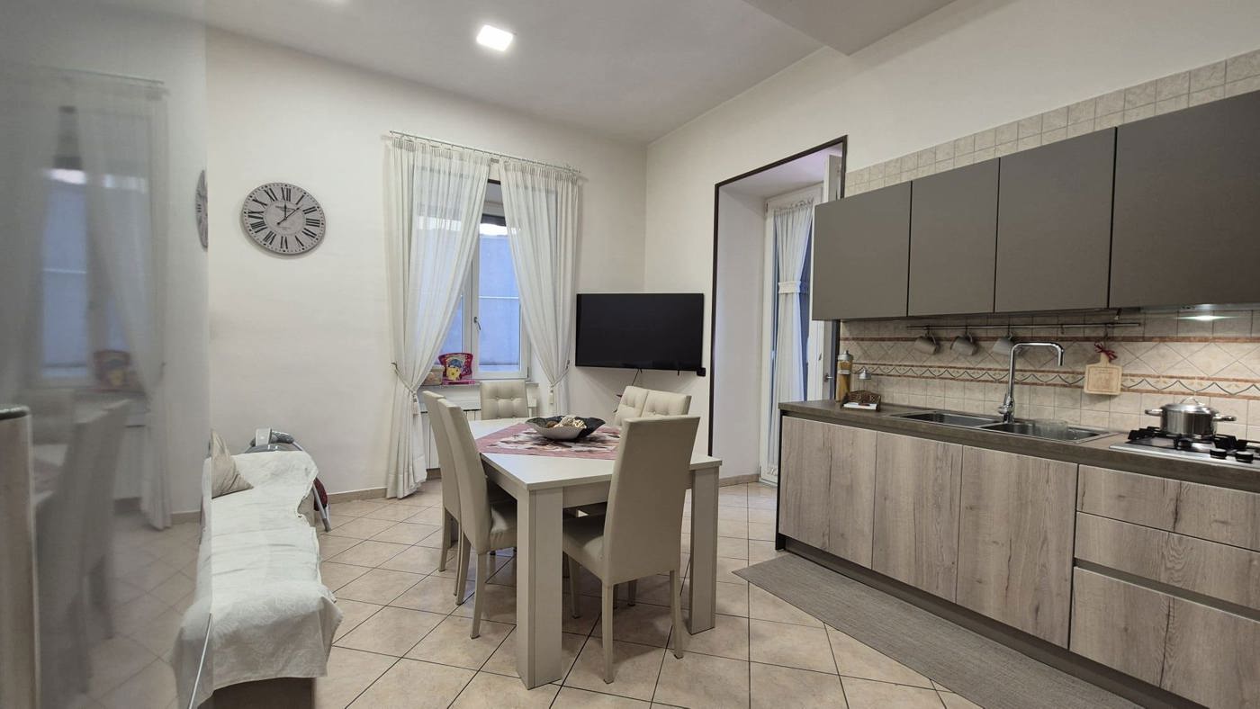 Quadrilocale ristrutturato a Napoli